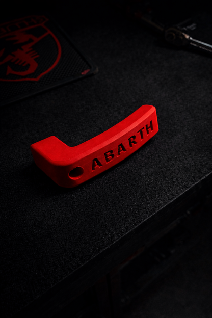 Kofferraumgriff ABARTH Logo – Fiat 500 Abarth 595/695