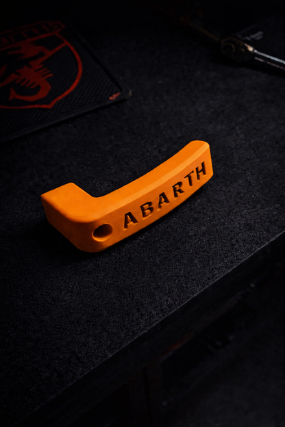 Kofferraumgriff ABARTH Logo – Fiat 500 Abarth 595/695
