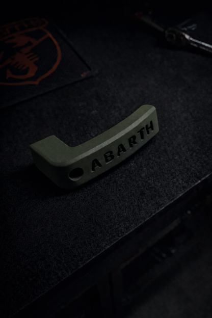 Kofferraumgriff ABARTH Logo – Fiat 500 Abarth 595/695